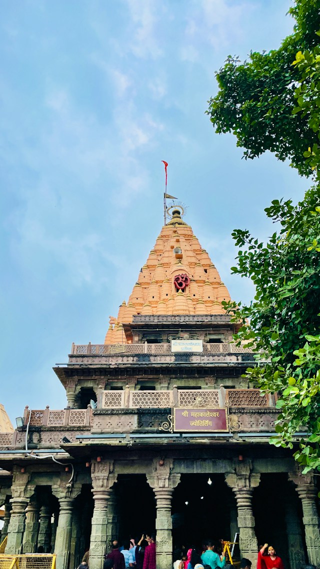 Sacred Jyotirlinga Trail – Ujjain, Omkareshwar & Indore Darshan